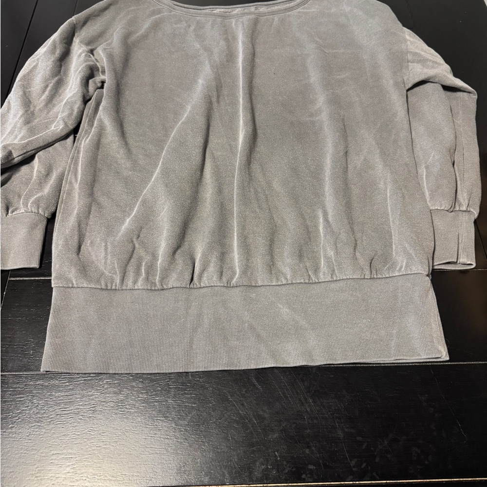 Victoria's Secret Heather Gray Pullover size large